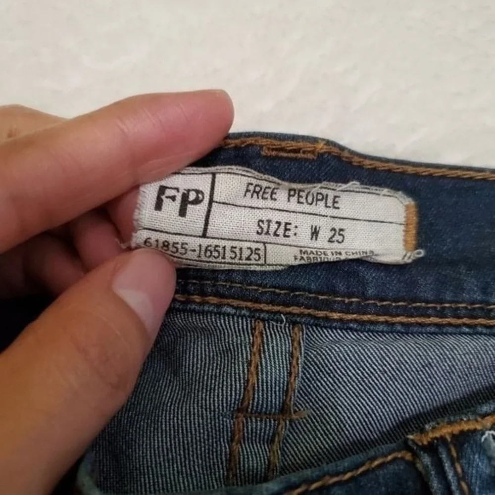 Free People womens dark Blue‎ Jeans Size W 25 denim midwaist